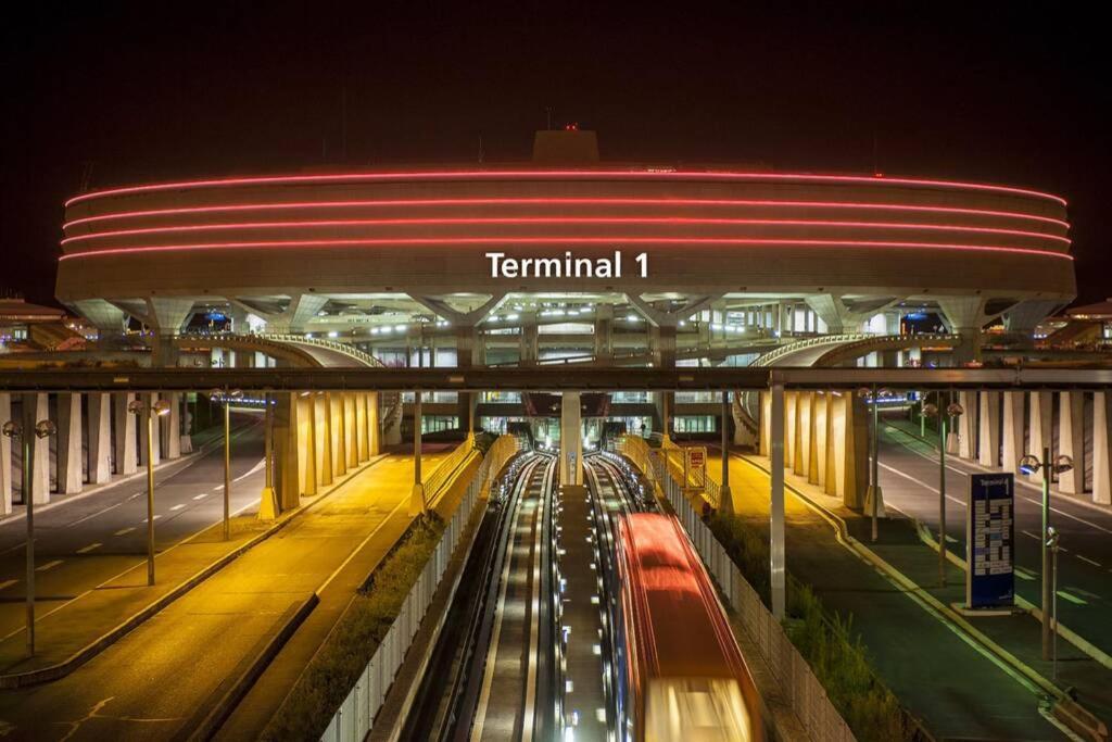 Exceptionnelle Maison De Ville ✧Cour Privee ✧Metro Париж Екстериор снимка